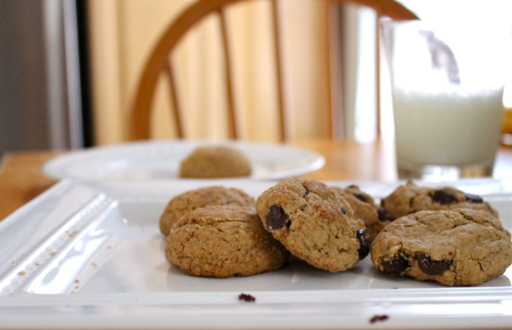 Fresh cookies on the table to help make your new place feel like home | ourlittlehomestyle.com
