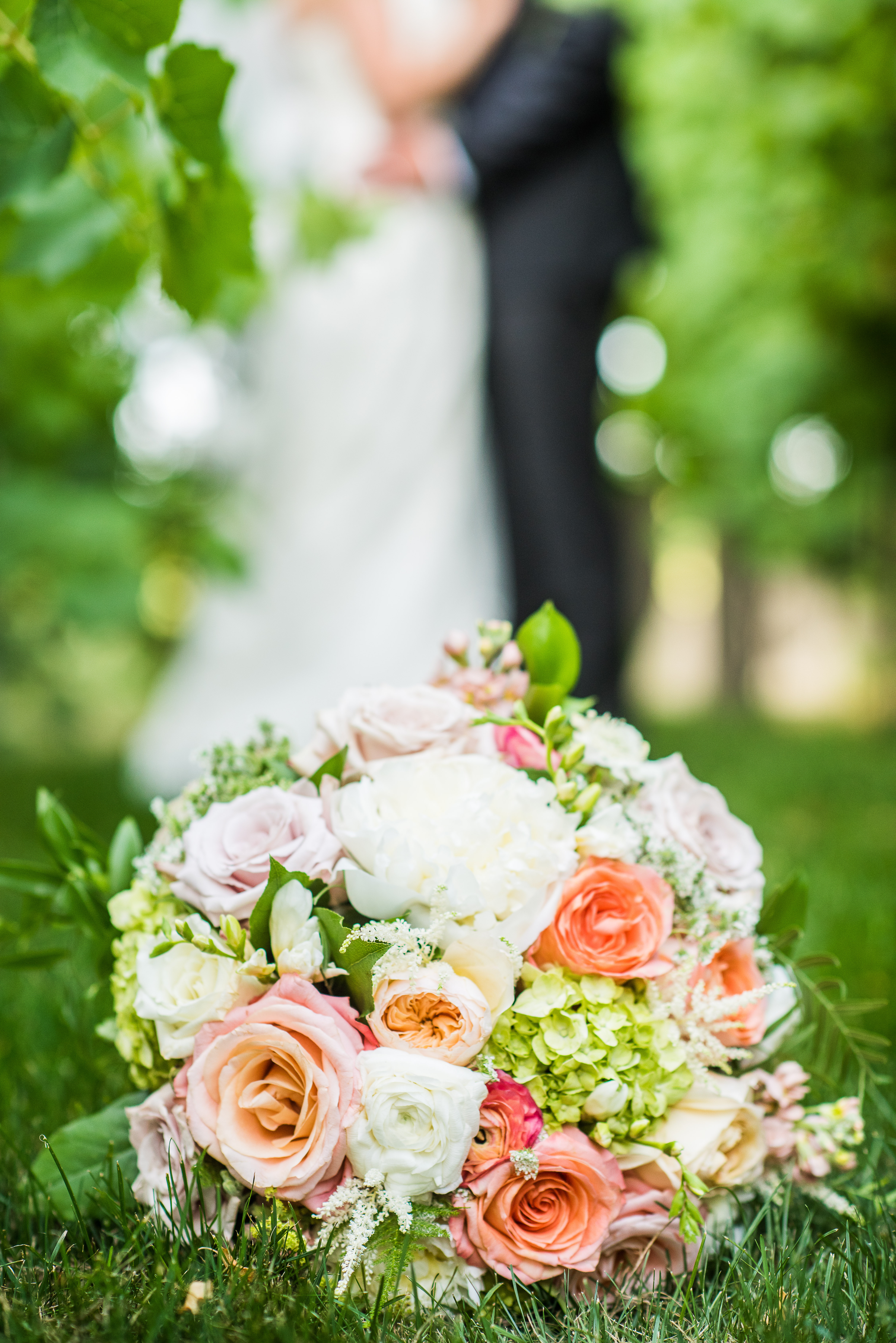 Romantic summer wedding bridal bouquet
