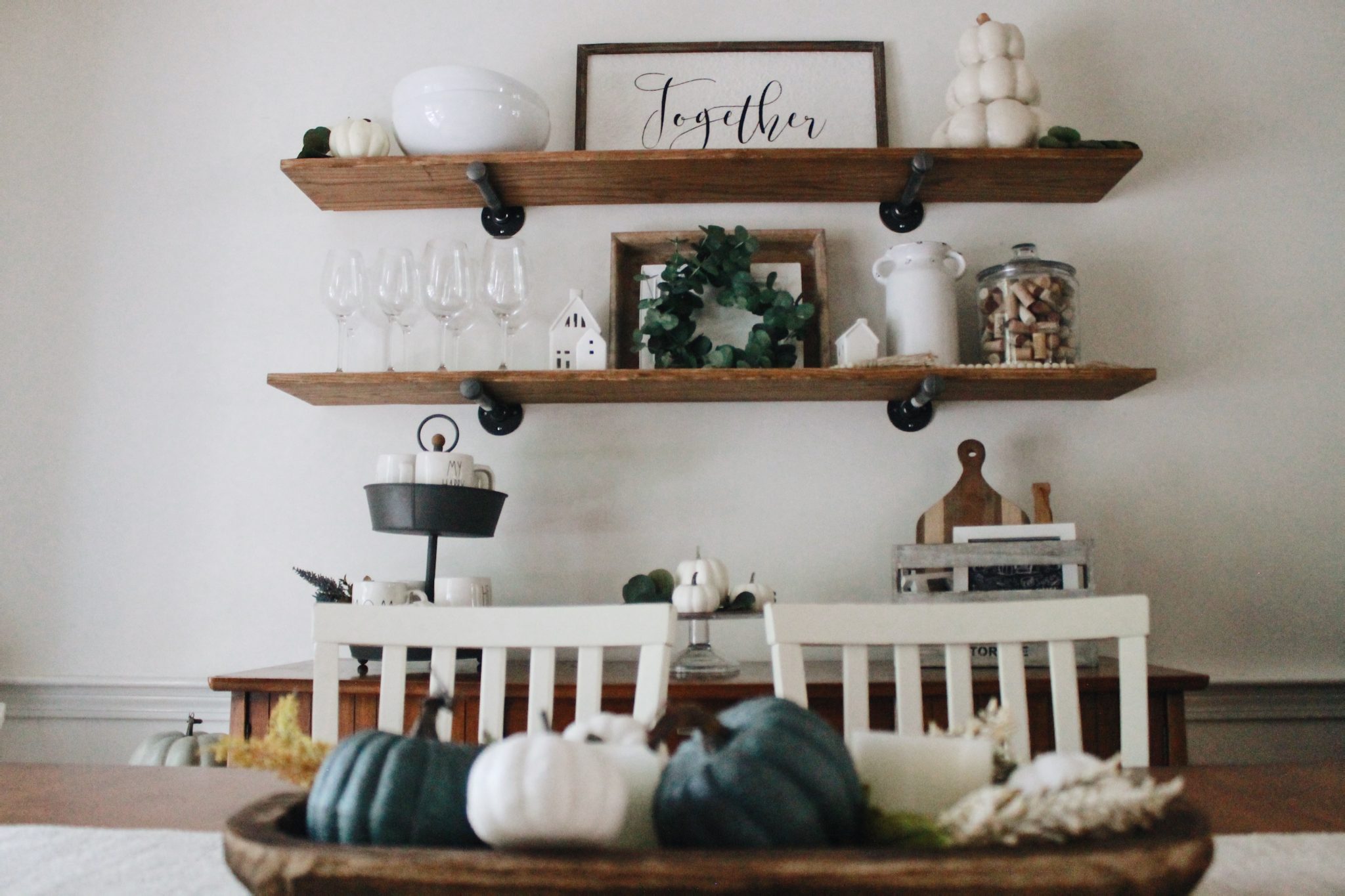 fall decor for dining room